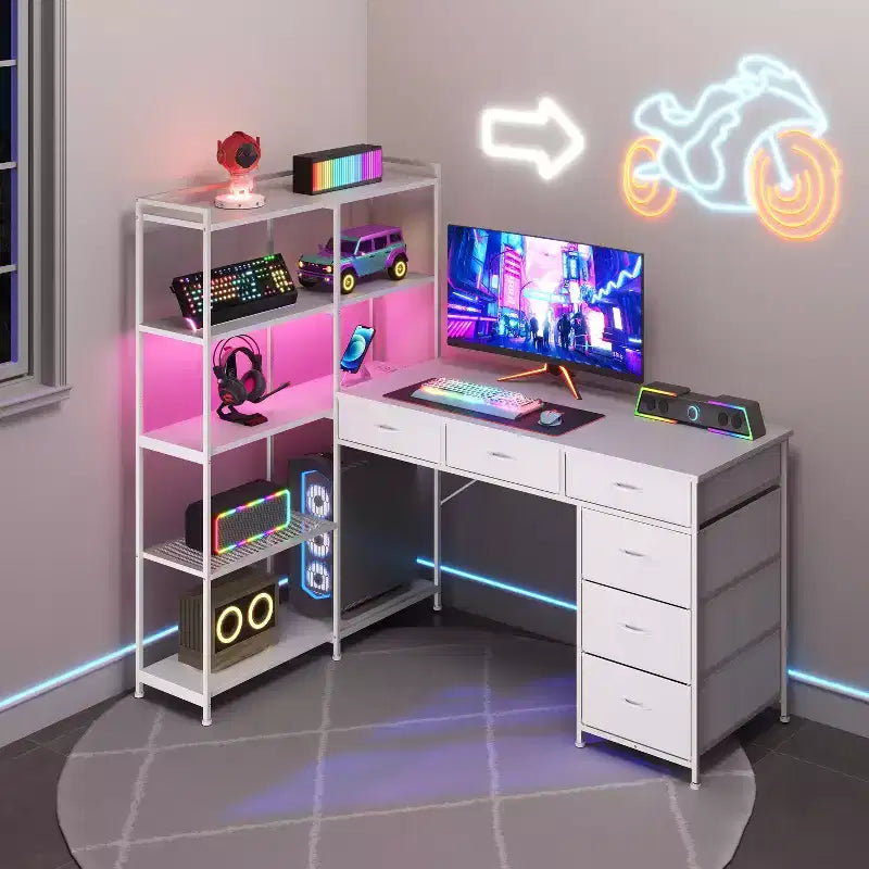 Bureau d'ordinateur moderne en L