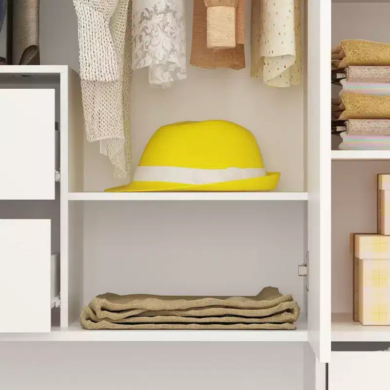 Armoire blanche avec coiffeuse